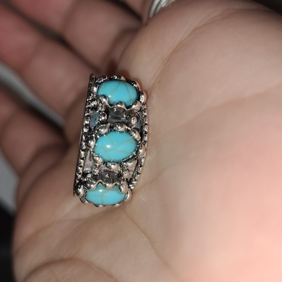Aqua Ring Size 8 - Picture 6 of 9